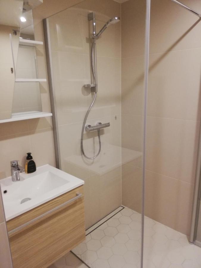 Vp Kalamaja Apartment With Garage ทาลลินน์ ภายนอก รูปภาพ